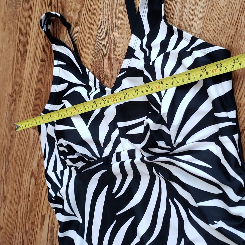 (24W) Krista Swimsuit Zebra Print Classic Vavation Summer Swimming Beach Lake - Picture 7 of 10